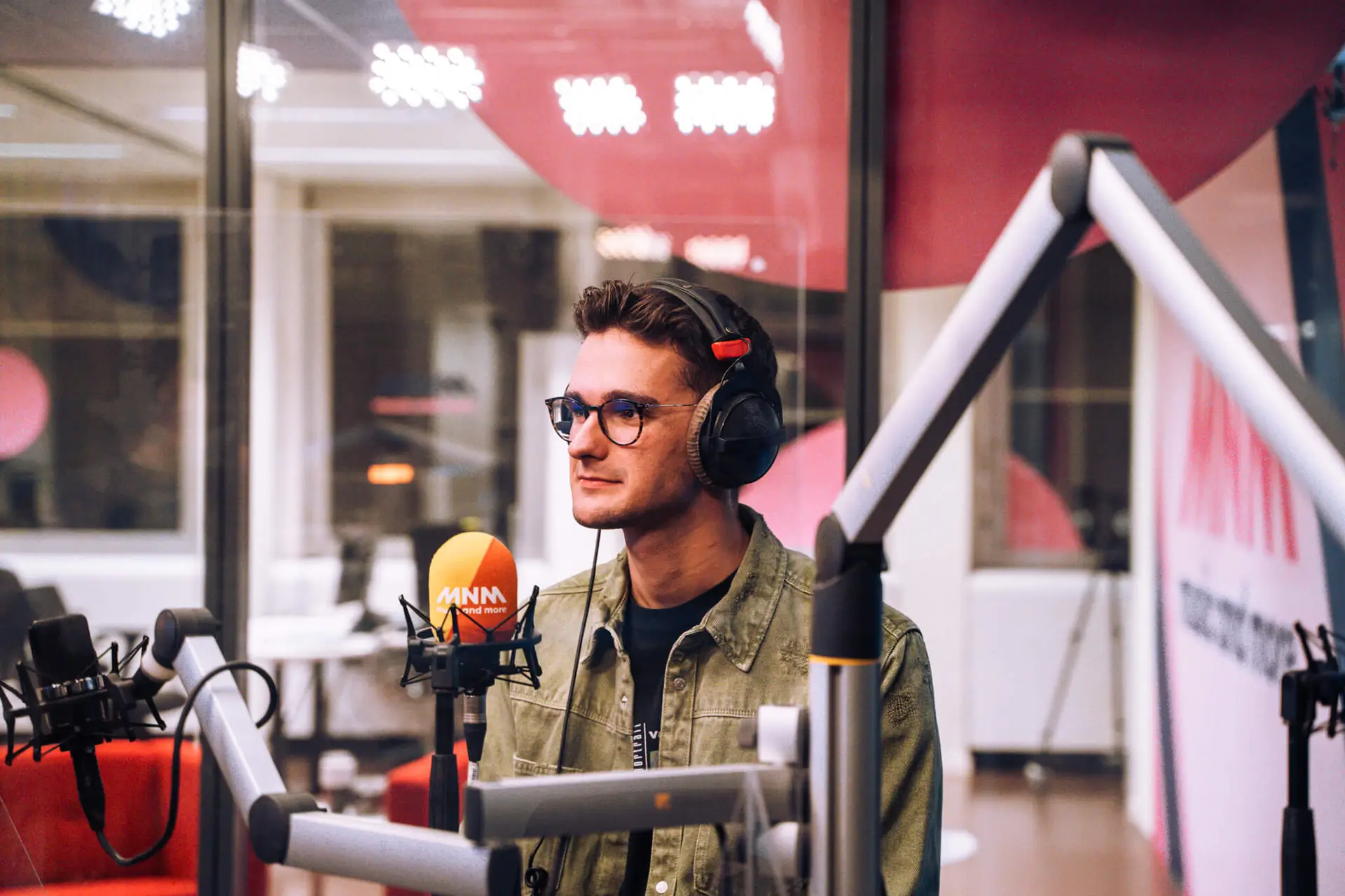 AMAXXY — Radio & TV show